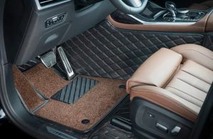 Как выбрать автомобильные коврики и шторки: советы и рекомендации