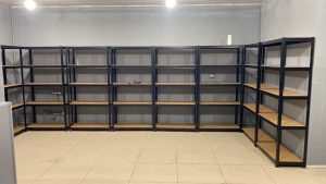 Как правильно выбрать и пользоваться металлическими стеллажами